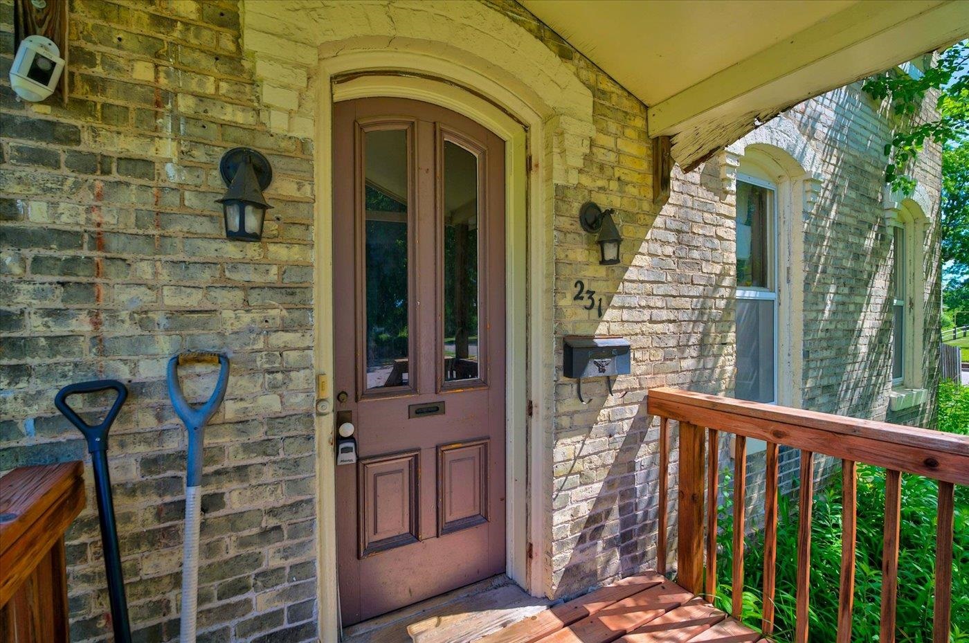 231 4th Street Baraboo, WI 53913 - Photo 14 of 46