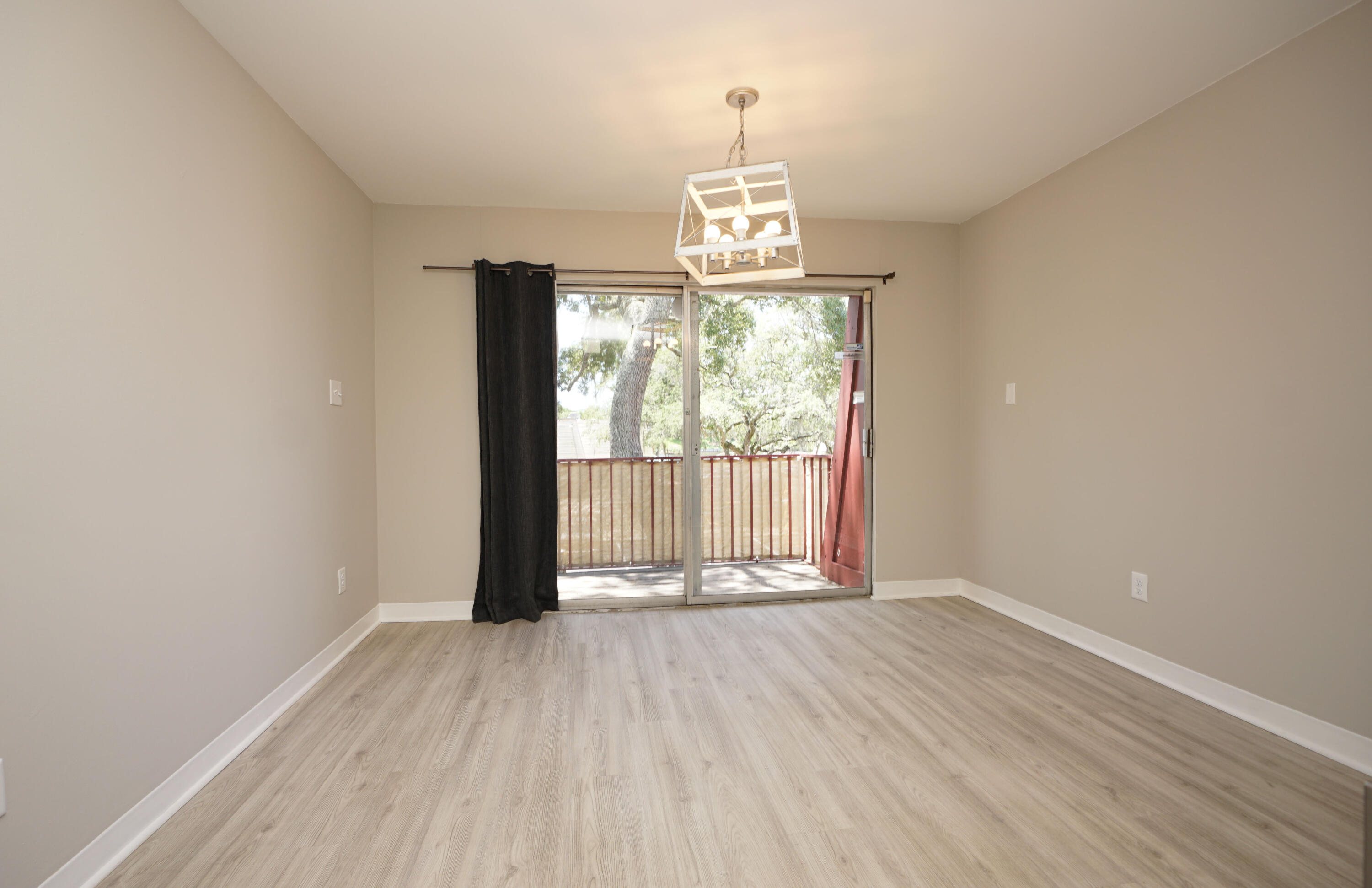 210 Pelham Road, Unit 212A Fort Walton Beach, FL 32547 - Photo 15 of 34 212APierOneJLivKit90