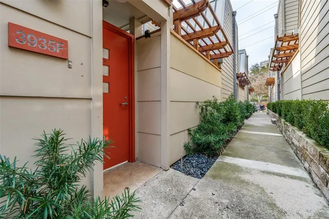 $2,650 | 3935 Buena Vista Street, Unit F, Dallas, TX 75204
