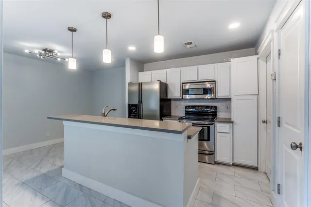 $2,650 | 3935 Buena Vista Street, Unit F, Dallas, TX 75204