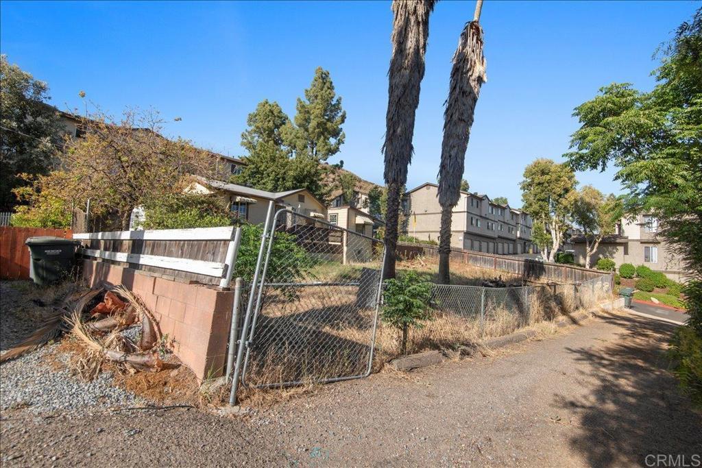 12828 Mapleview Street Lakeside, CA 92040 - Photo 21 of 36 a view of outdoor space and yard