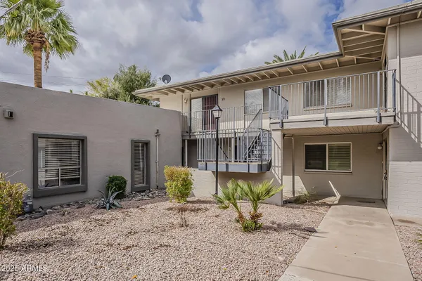$305,000 | 4114 East Calle Redonda, Unit 54, Phoenix, AZ 85018