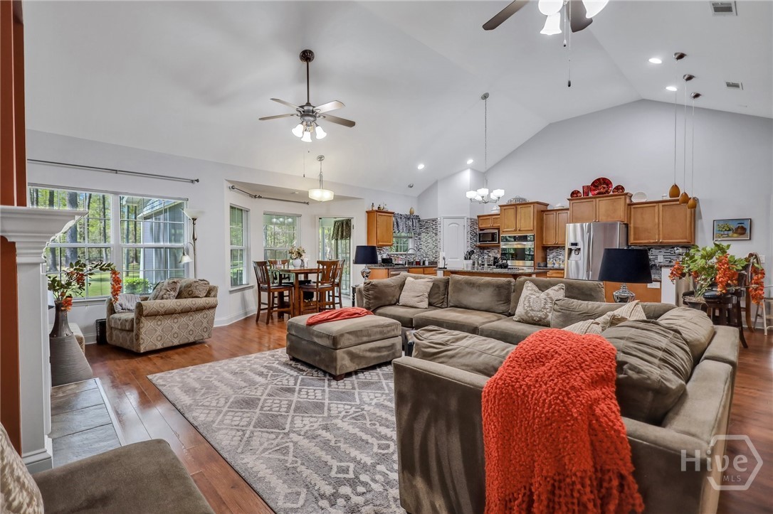 365 Barrington Ferry Road Midway, GA 31320 - Photo 16 of 54