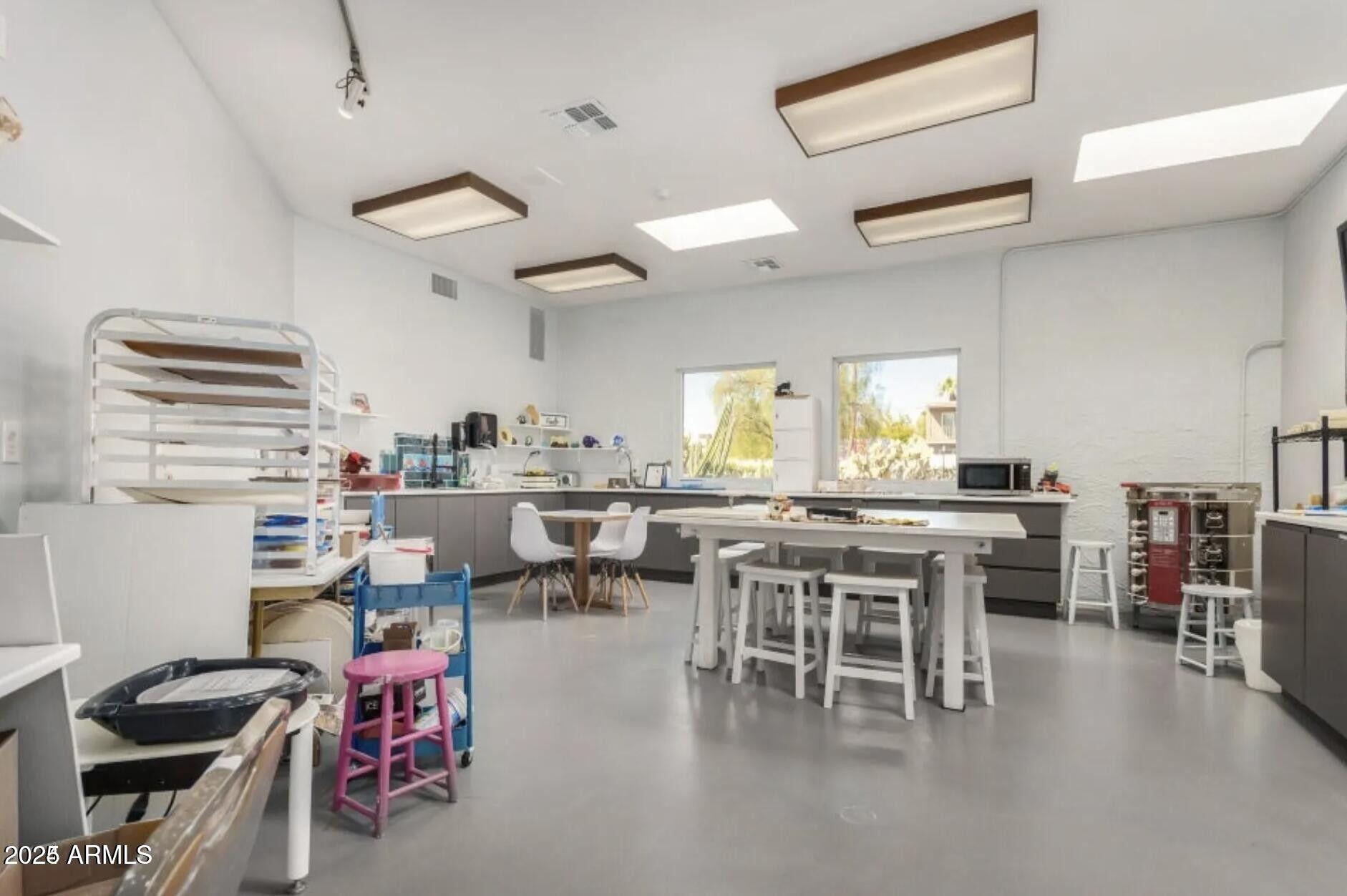 7930 East Camelback Road, Unit 409 Scottsdale, AZ 85251 - Photo 28 of 36 art studio