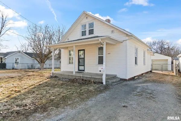 $90,000 | 2827 South 16th Street, Springfield, IL 62703