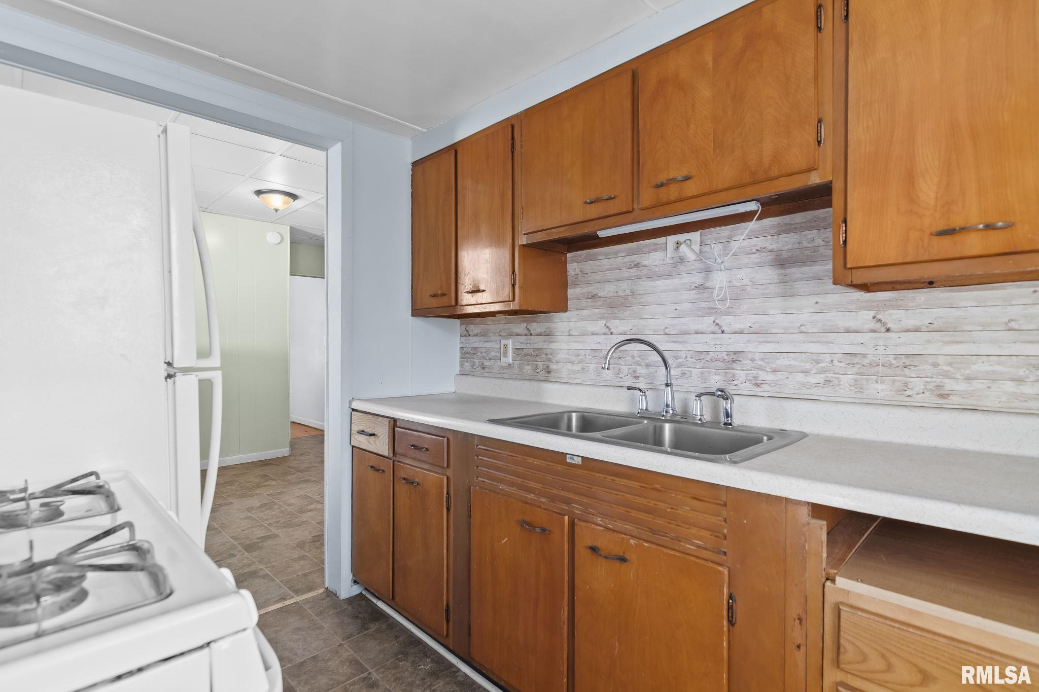 2827 South 16th Street Springfield, IL 62703 - Photo 14 of 34