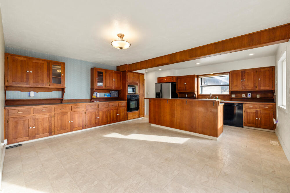 23131 North Poe Valley Road Klamath Falls, OR 97603 - Photo 12 of 45 a view of kitchen with a sink and cabinets