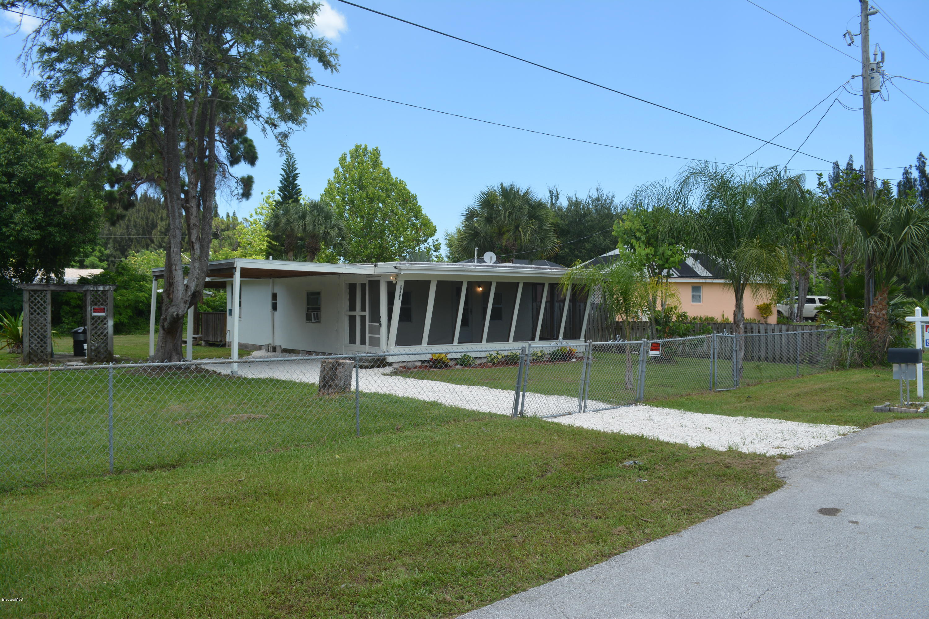 2575 1st Avenue Northeast Palm Bay, FL 32905 - Photo 17 of 19 2016-07-06 02.16.52