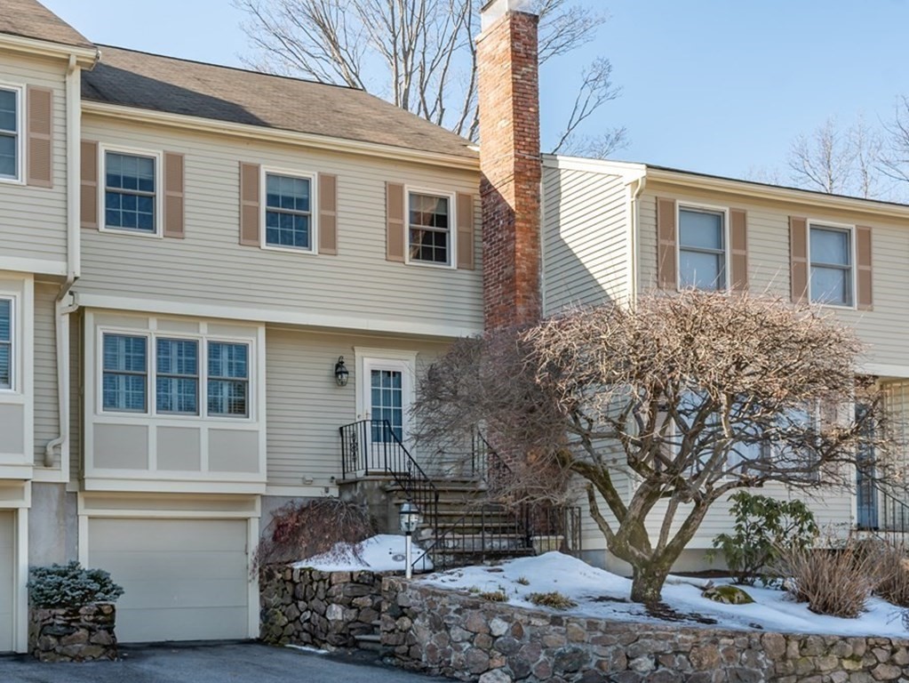 30 Pleasant Street, Unit 30 Wellesley, MA 02482 - Photo 1 of 24