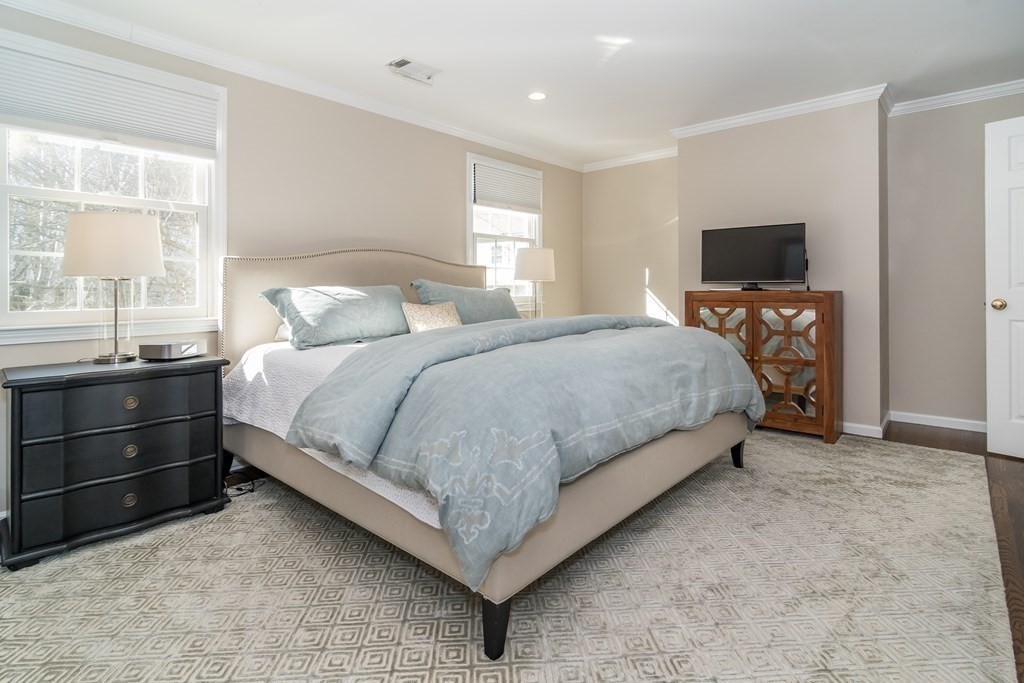 30 Pleasant Street, Unit 30 Wellesley, MA 02482 - Photo 11 of 24
