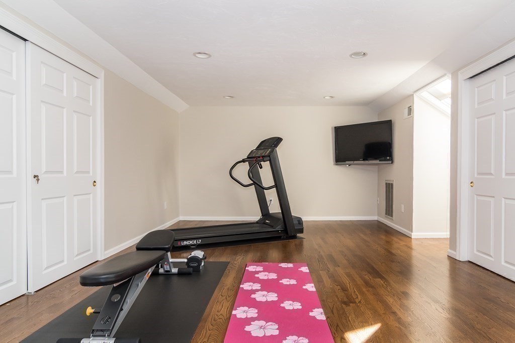 30 Pleasant Street, Unit 30 Wellesley, MA 02482 - Photo 20 of 24