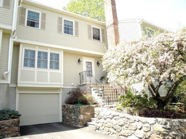 30 Pleasant Street, Unit 30 Wellesley, MA 02482 - Photo 2 of 24