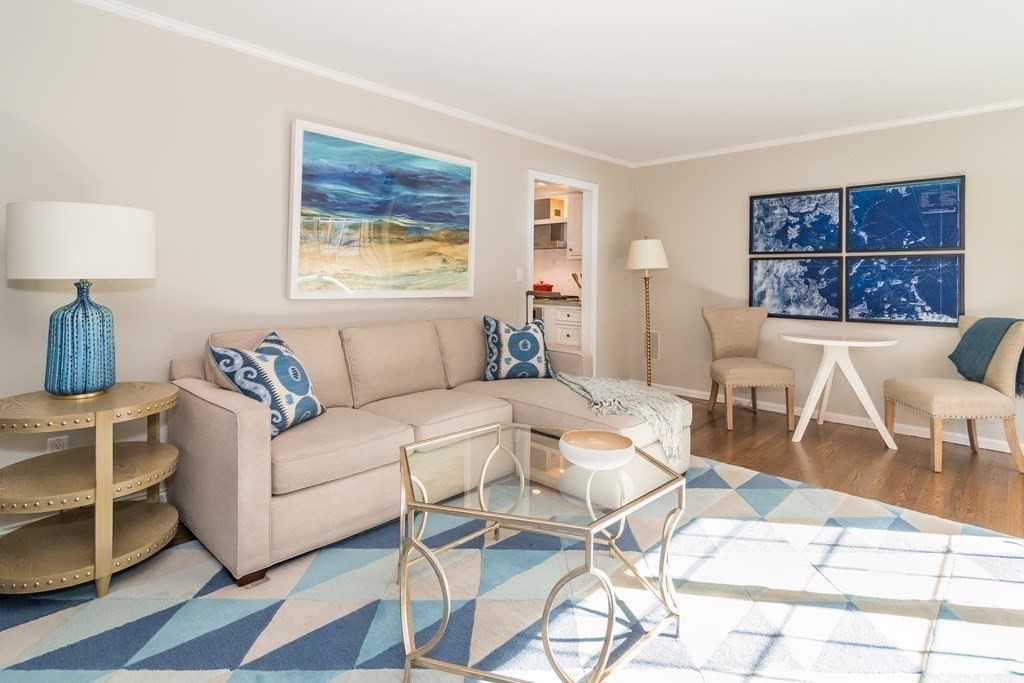 30 Pleasant Street, Unit 30 Wellesley, MA 02482 - Photo 8 of 24