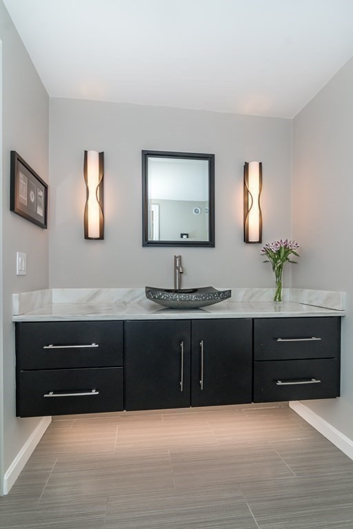 30 Pleasant Street, Unit 30 Wellesley, MA 02482 - Photo 10 of 24