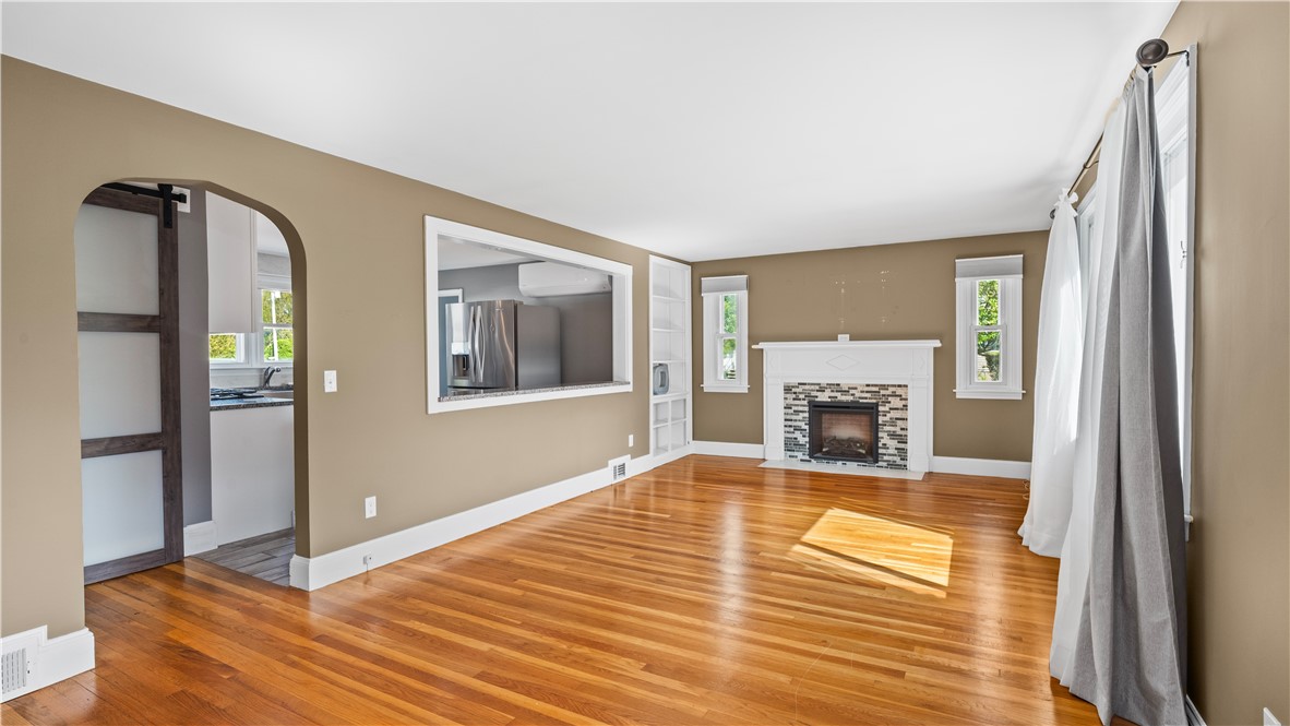339 George Arden Avenue Warwick, RI 02886 - Photo 5 of 42