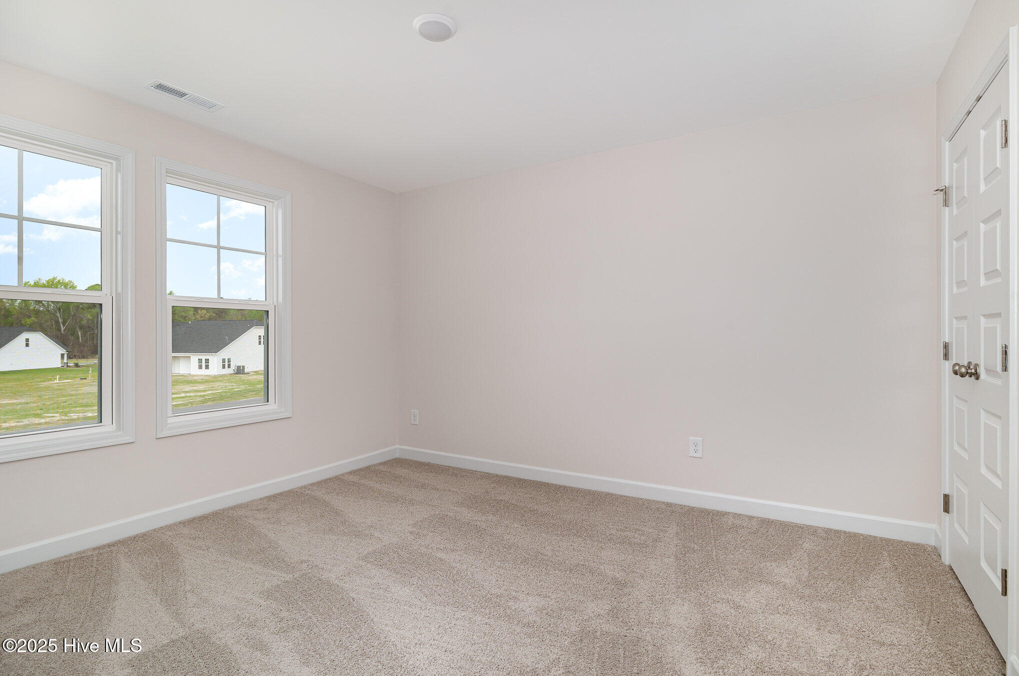 53 Barony Lane Smithfield, NC 27577 - Photo 17 of 25 017_file_727