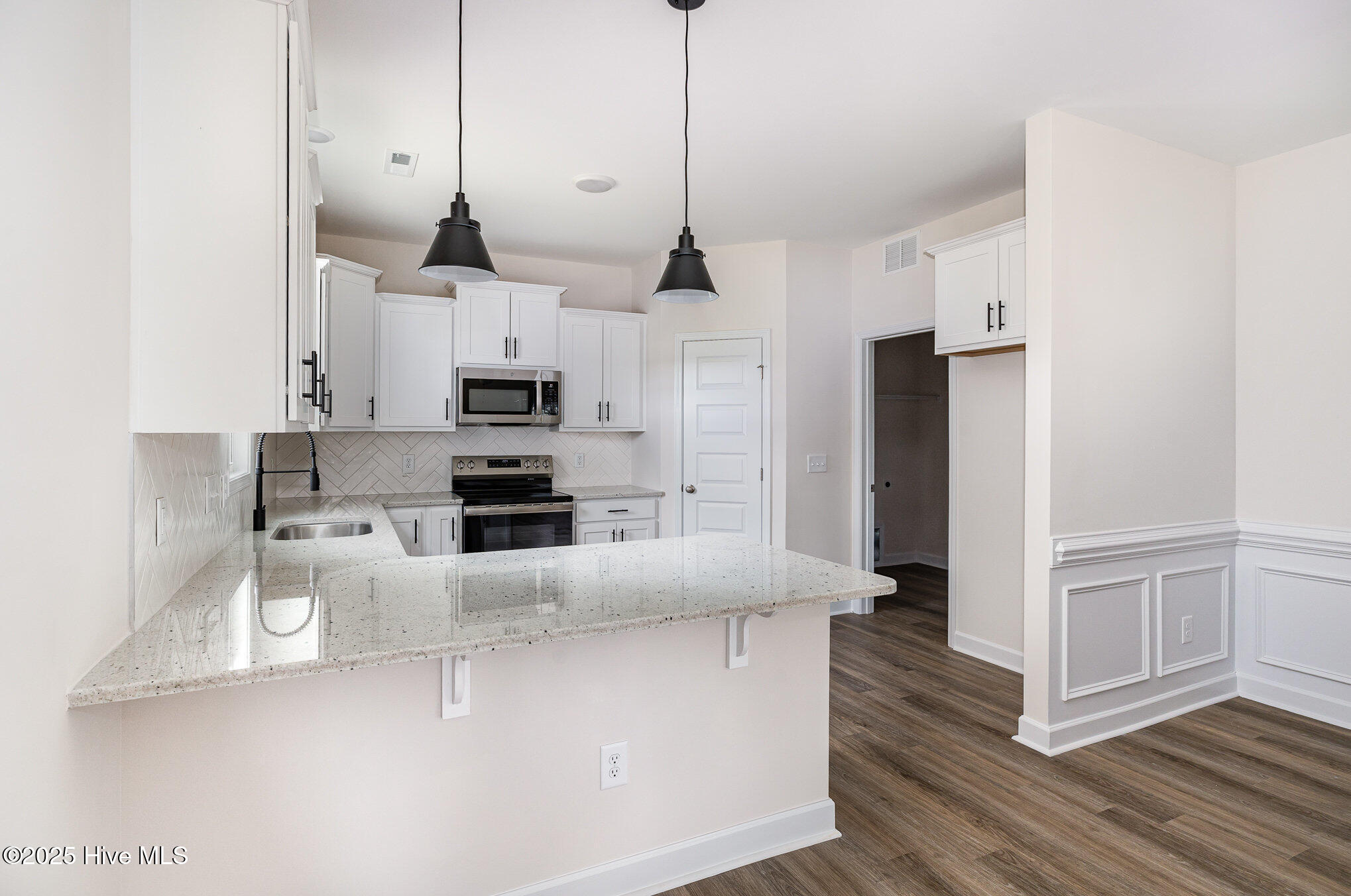 53 Barony Lane Smithfield, NC 27577 - Photo 10 of 25 010_file_747