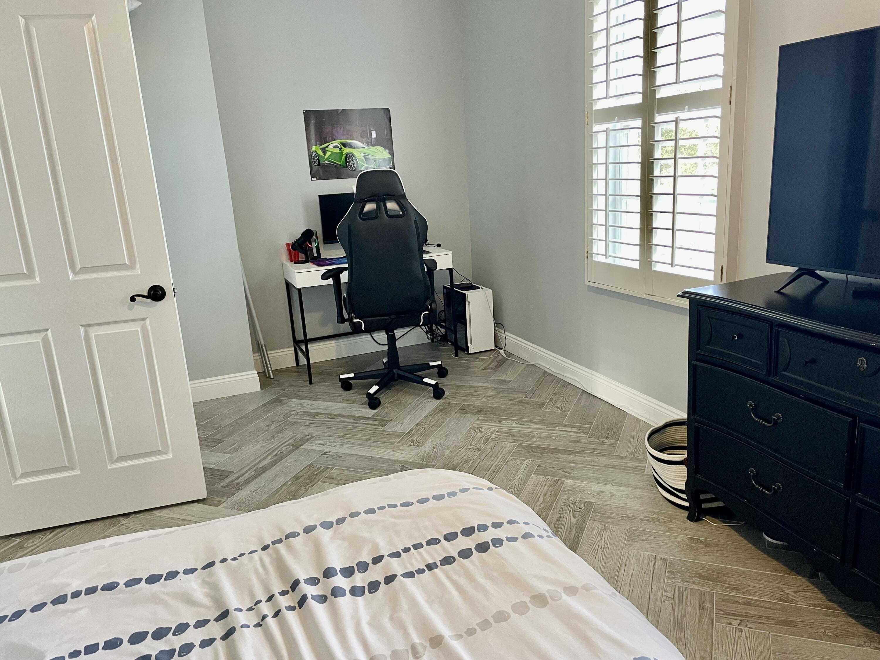 296 Barbados Drive Jupiter, FL 33458 - Photo 19 of 24 Bedroom 3