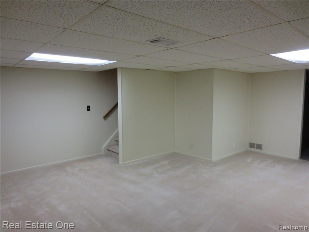 1295 Lamplighter Lane, Unit 75 Rochester Hills, MI 48306 - Photo 20 of 23