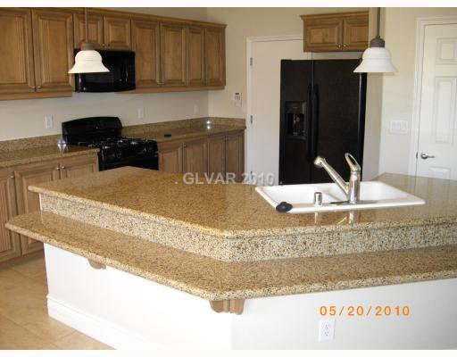 208 Tall Ruff Drive Las Vegas, NV 89148 - Photo 8 of 14 Kitchen.