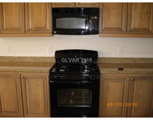 208 Tall Ruff Drive Las Vegas, NV 89148 - Photo 10 of 14 Kitchen.