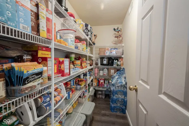 $450,000 | 5841 West Port Drive, McCordsville, IN 46055