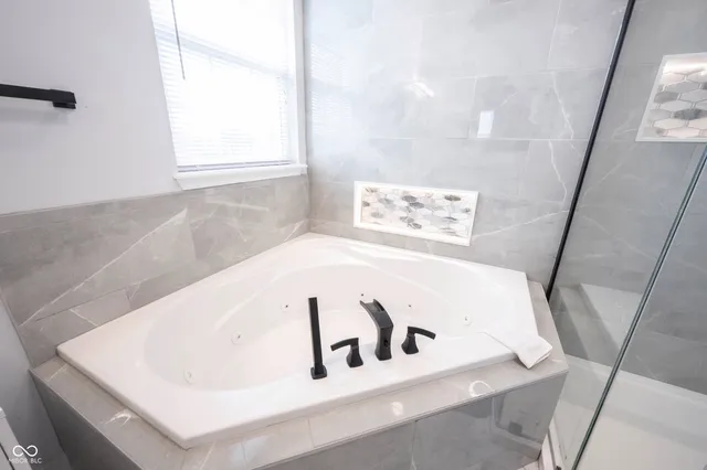 $450,000 | 5841 West Port Drive, McCordsville, IN 46055