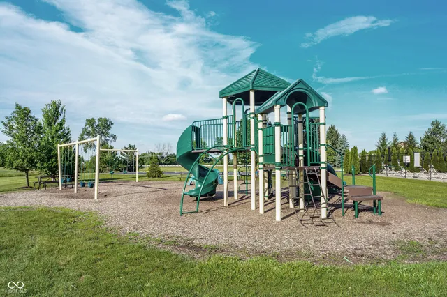 $450,000 | 5841 West Port Drive, McCordsville, IN 46055