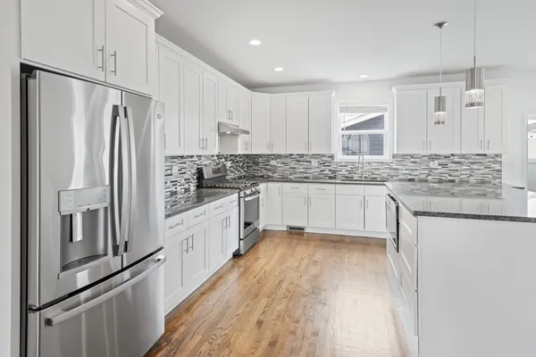 $499,900 | 1823 35th Avenue, Stone Park, IL 60165