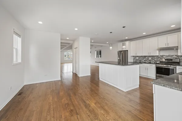 $499,900 | 1823 35th Avenue, Stone Park, IL 60165