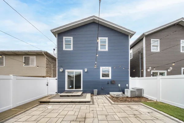 $499,900 | 1823 35th Avenue, Stone Park, IL 60165