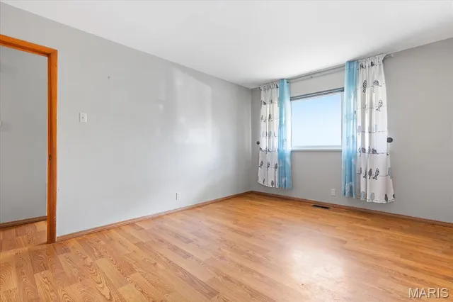 $230,000 | 11061 Galaxy Drive, Maryland Heights, MO 63043