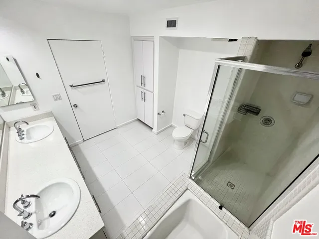 $4,595 | 1610 Camden Avenue, Unit E, Los Angeles, CA 90025