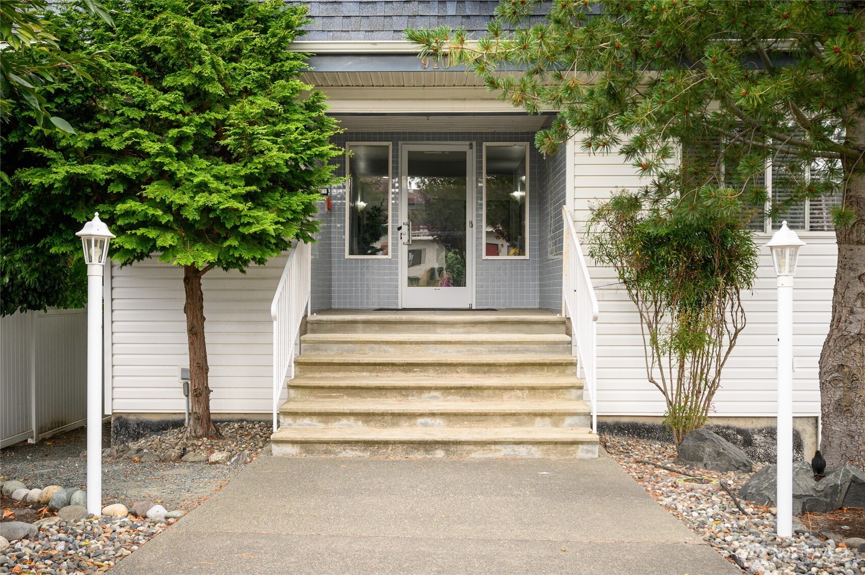 910 34th Street, Unit 202 Anacortes, WA 98221 - Photo 18 of 20 a view of a entrance door of the house
