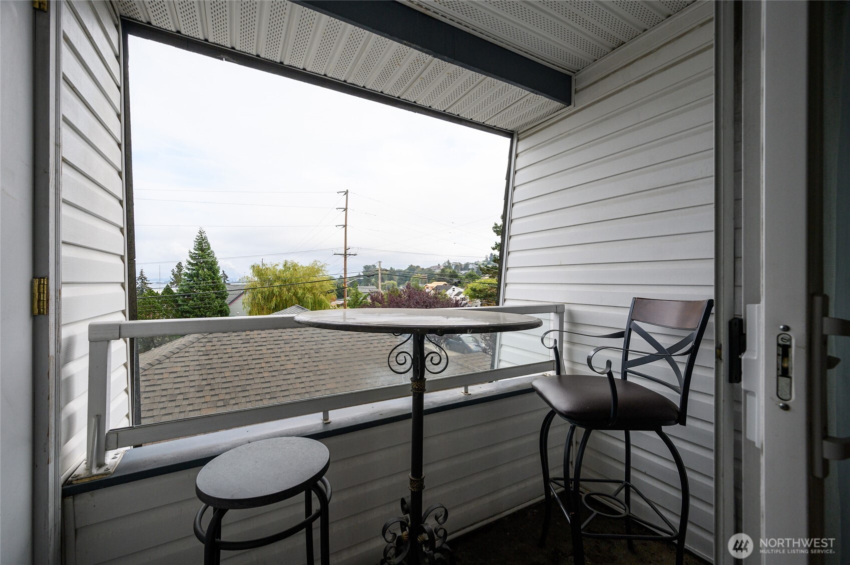910 34th Street, Unit 202 Anacortes, WA 98221 - Photo 9 of 20 a view of sitting area in balcony