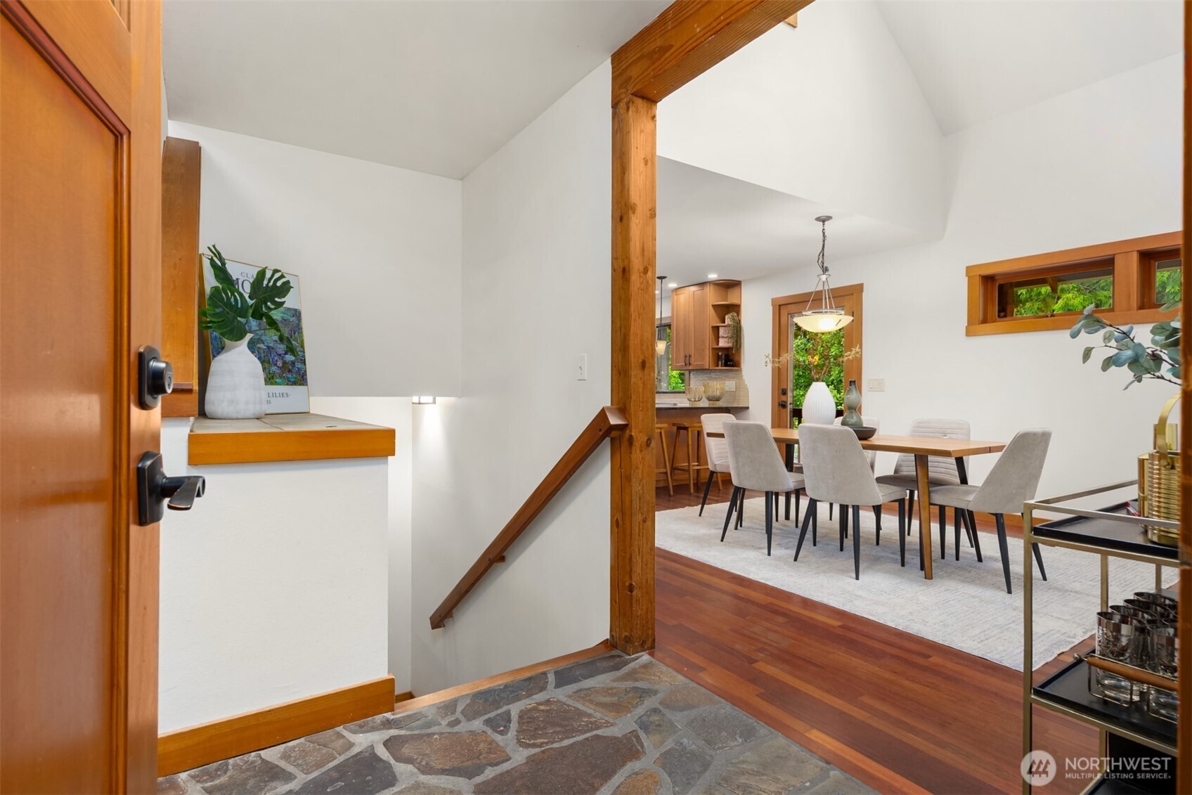9641 Mandus Olson Road Northeast Bainbridge Island, WA 98110 - Photo 3 of 28