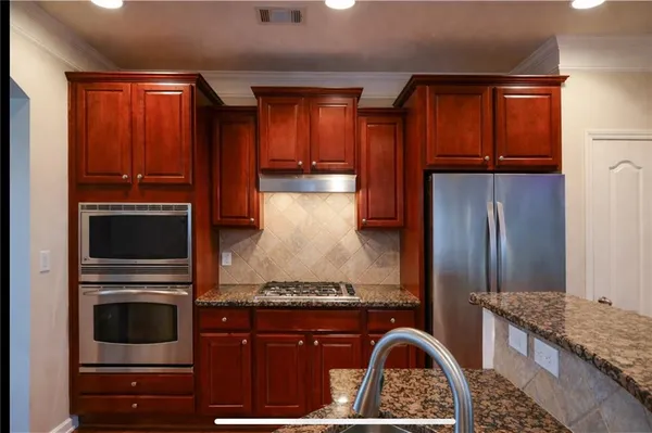 $2,950 | 6008 Manchester Circle, Roswell, GA 30075