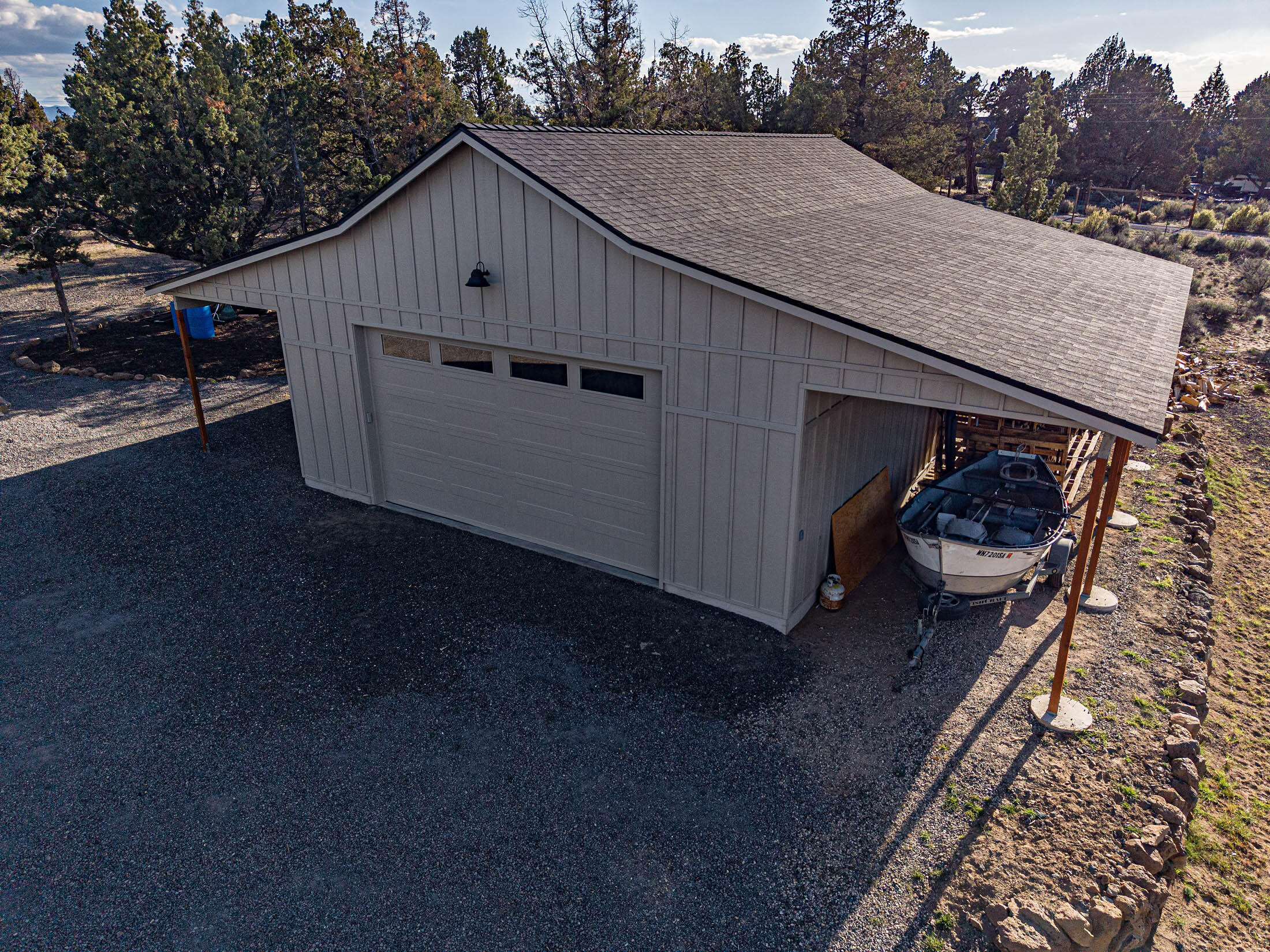 23160 Rickard Road Bend, OR 97702 - Photo 33 of 48 Showcases the additional covered space