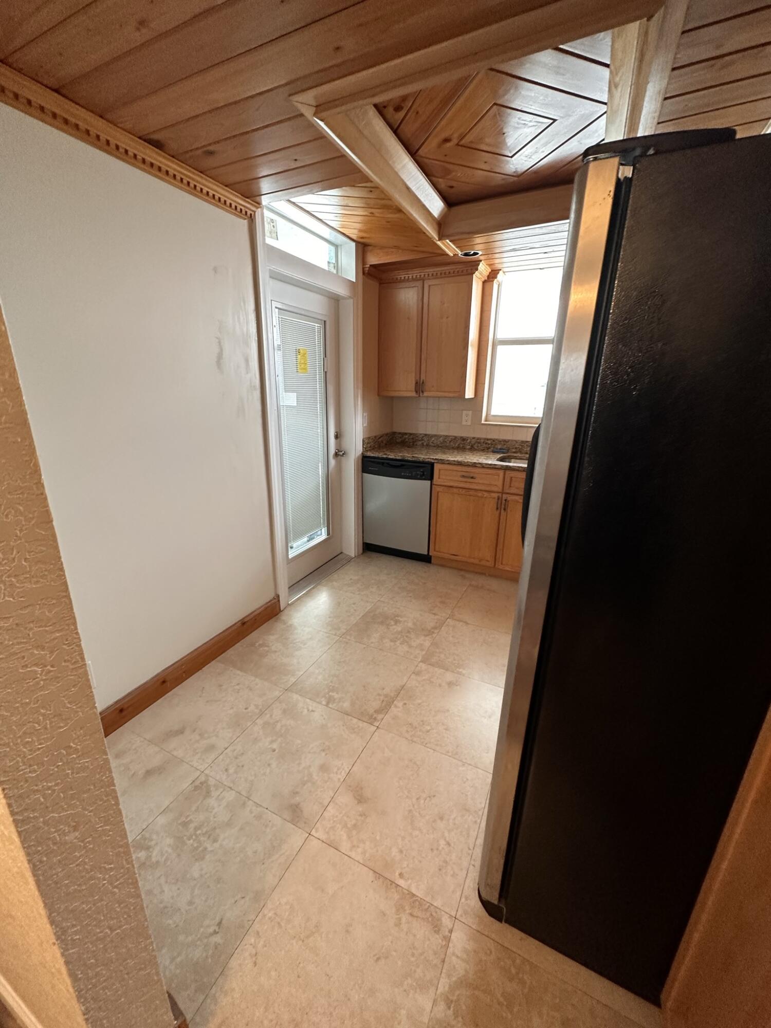 104 Paradise Harbour Boulevard, Unit 502 North Palm Beach, FL 33408 - Photo 6 of 18 005