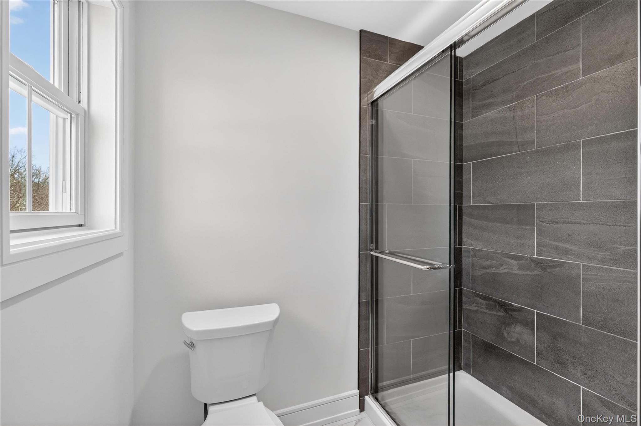 2216 Crompond Road, Unit E Yorktown Heights, NY 10598 - Photo 17 of 26