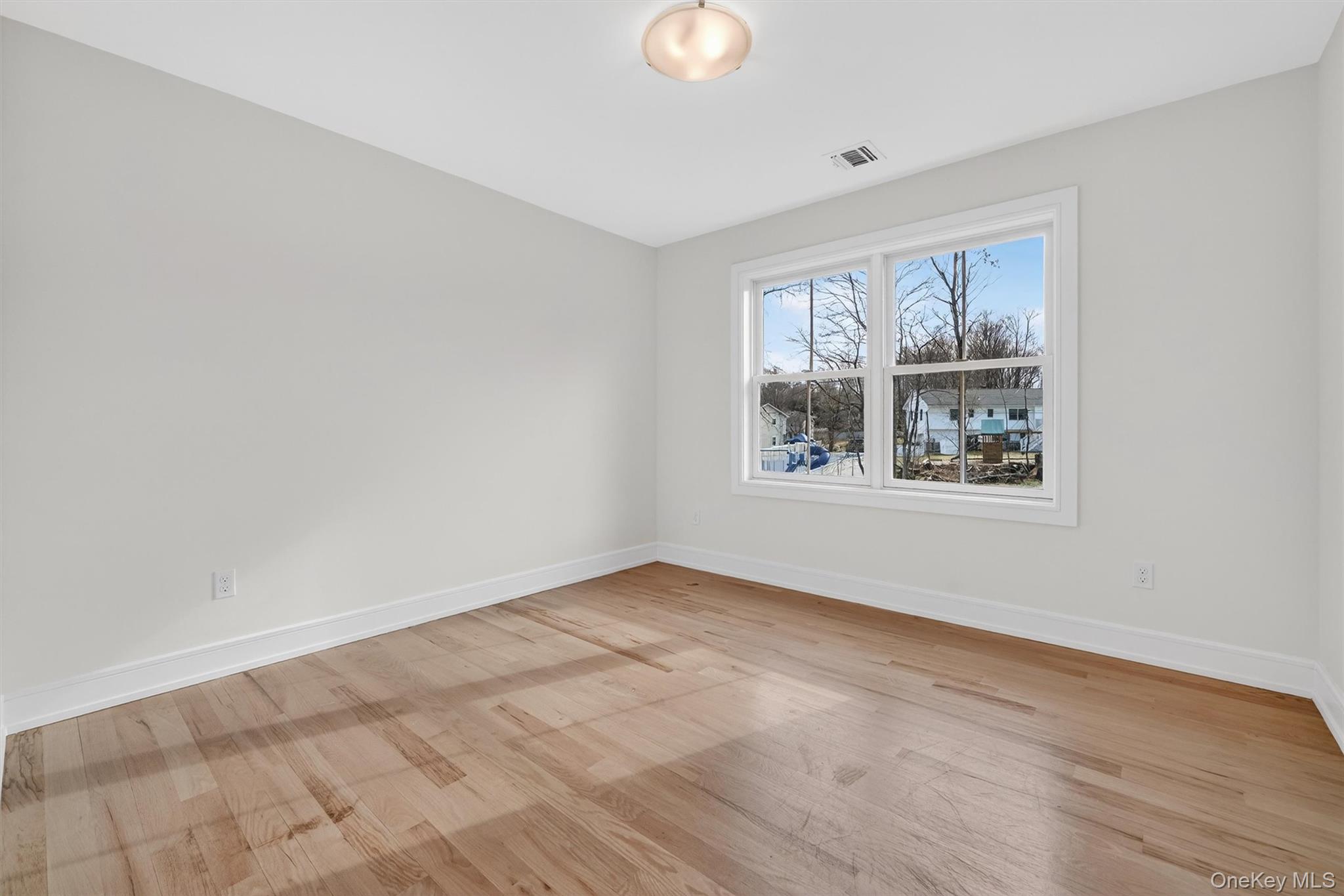 2216 Crompond Road, Unit E Yorktown Heights, NY 10598 - Photo 21 of 26 Bedroom 3