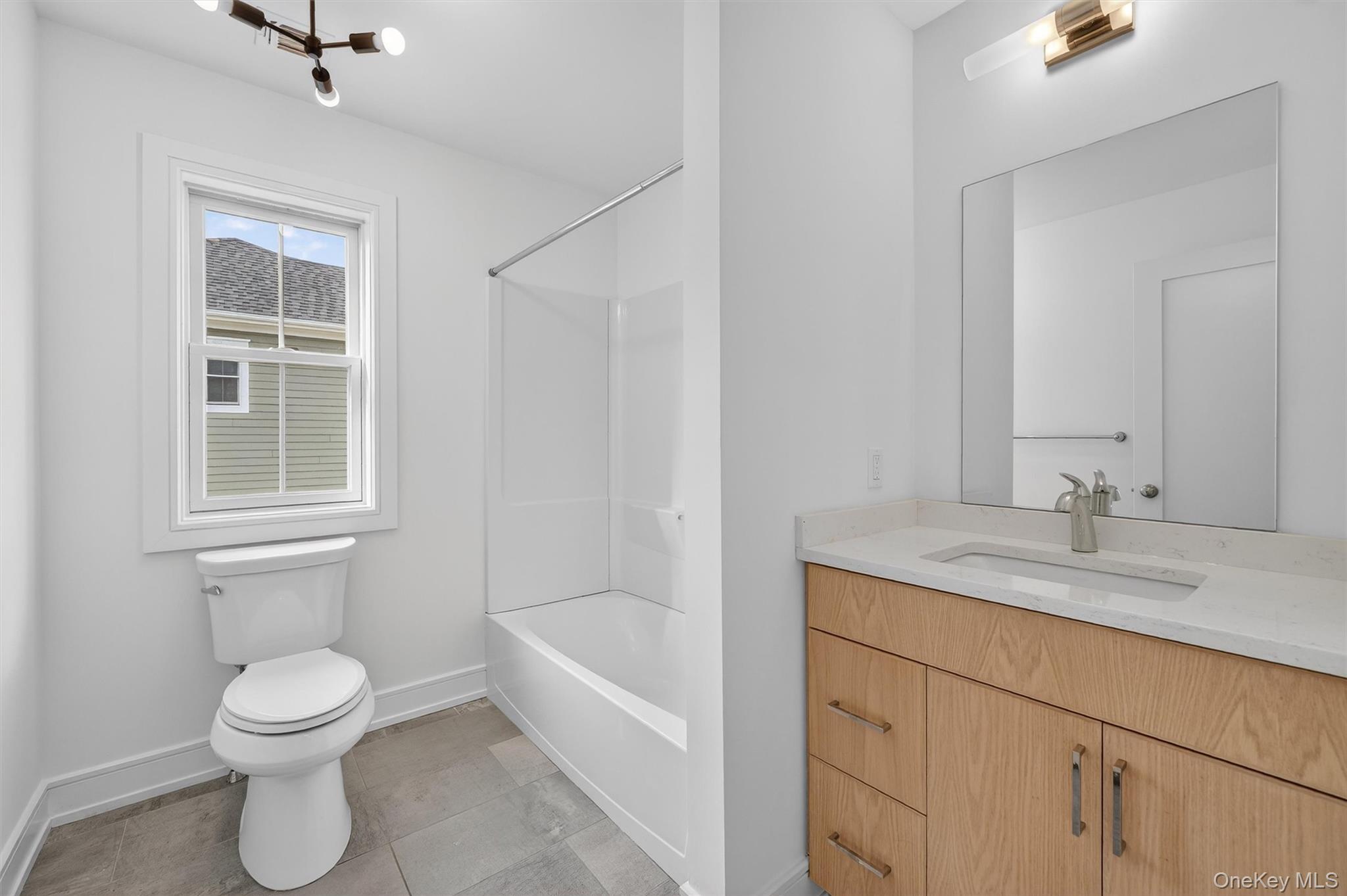 2216 Crompond Road, Unit E Yorktown Heights, NY 10598 - Photo 22 of 26 Hall bathroom w/ shower and tub