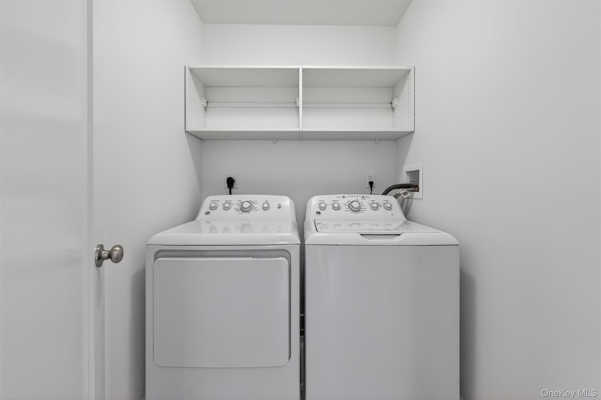 2216 Crompond Road, Unit E Yorktown Heights, NY 10598 - Photo 23 of 26 Located on the 2nd floor