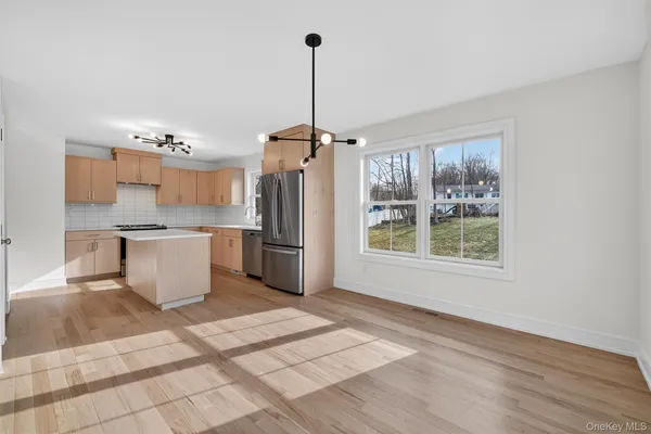 $4,700 | 2216 Crompond Road, Unit E, Yorktown Heights, NY 10598