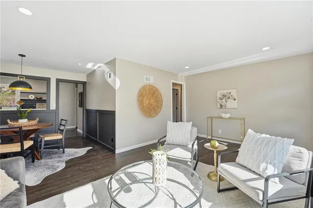 $270,000 | 802 Northeast 67 Terrace, Kansas City, MO 64118