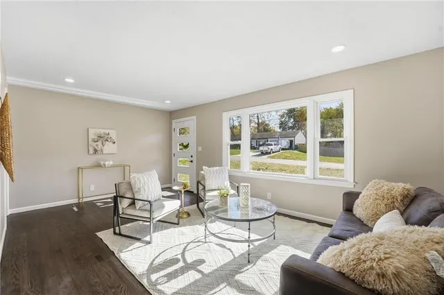 $270,000 | 802 Northeast 67 Terrace, Kansas City, MO 64118