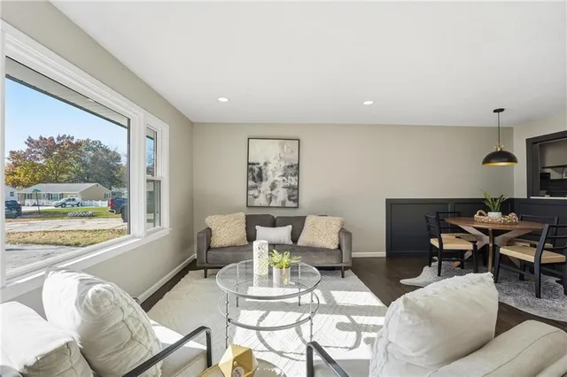 $270,000 | 802 Northeast 67 Terrace, Kansas City, MO 64118