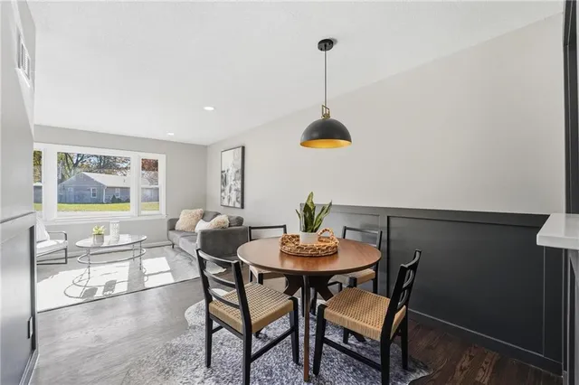 $270,000 | 802 Northeast 67 Terrace, Kansas City, MO 64118