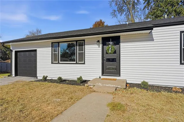 $270,000 | 802 Northeast 67 Terrace, Kansas City, MO 64118