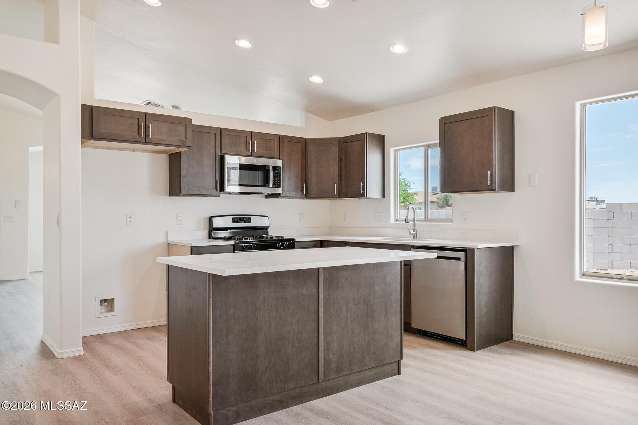 3705 West Tetakusim Road Tucson, AZ 85746 - Photo 14 of 44